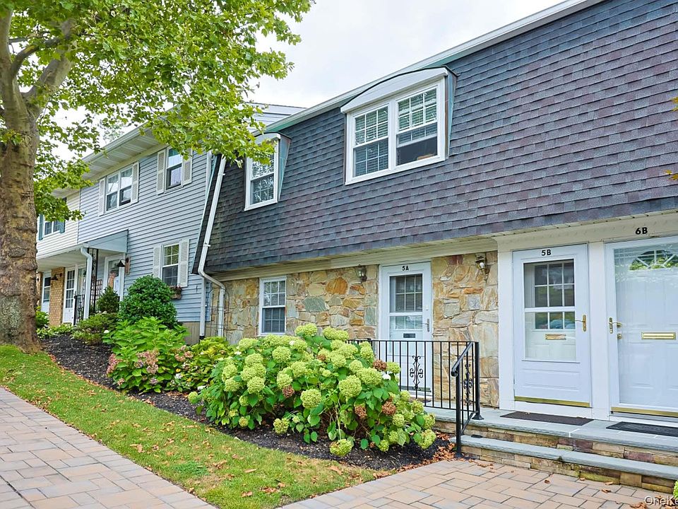 1st image of 10 Harbour Lane #5A
