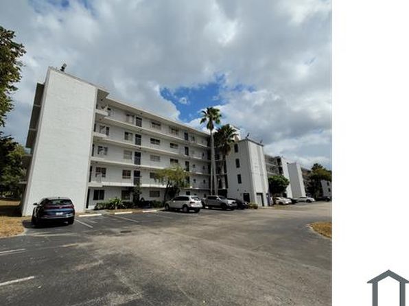 8540 N Sherman Cir APT 101