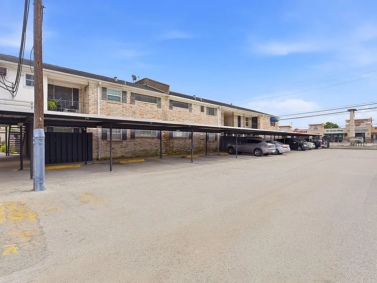 7900 Westheimer Rd #147 — Photo 39