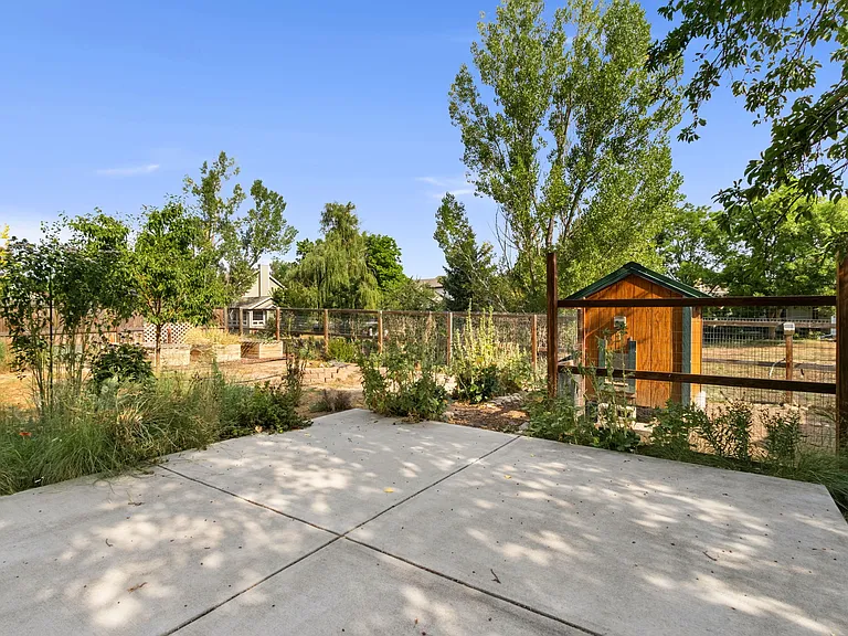 736 Butte Pass Dr — Photo 23
