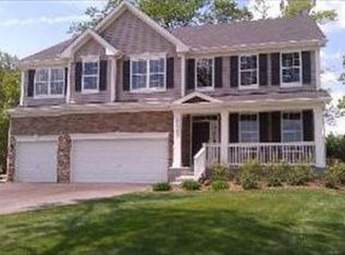 2S546 Maple Ter, Warrenville, IL 60555