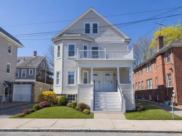 4 Lorette St, West Roxbury, MA 02132