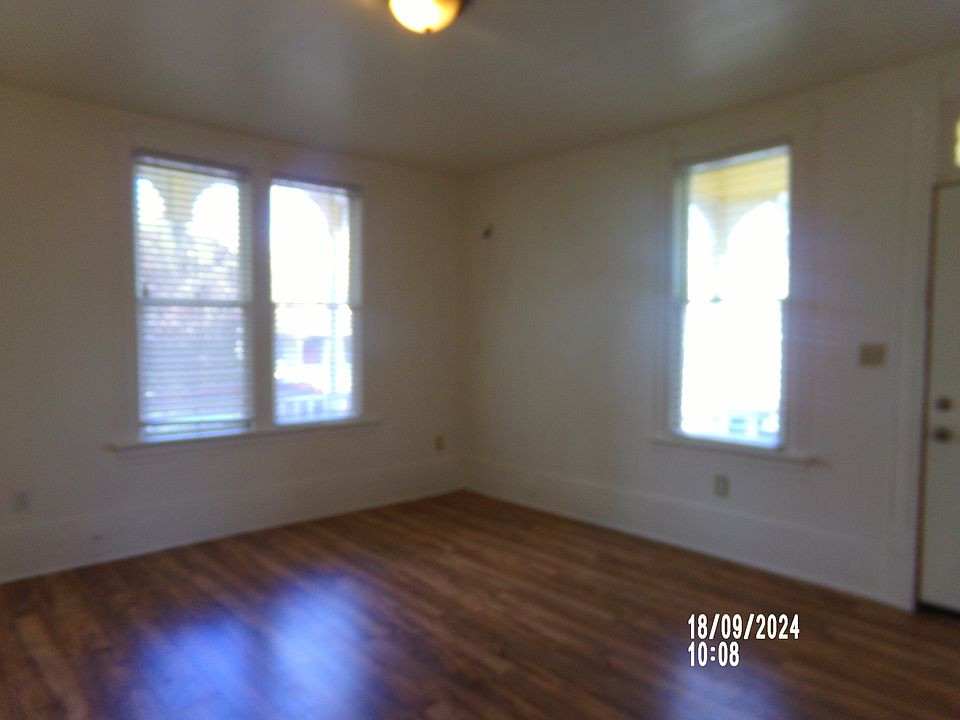 1st image of 1537 SE Pine St #2