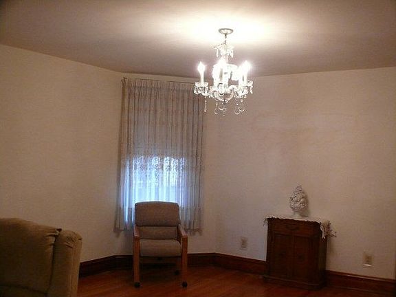 2nd image of 4155 W Wellington Ave