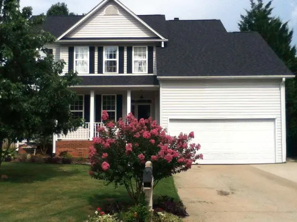104 Golden Crest Ct, Mauldin, SC 29662