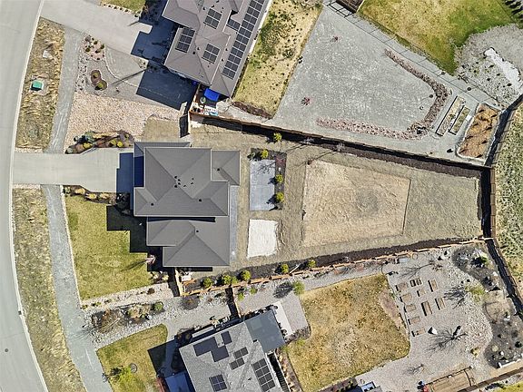 3rd image of 347 Rue Cheval Cir