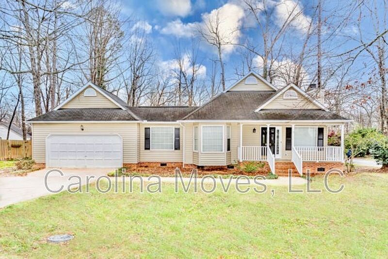 1st image of 800 Dunwoody Dr