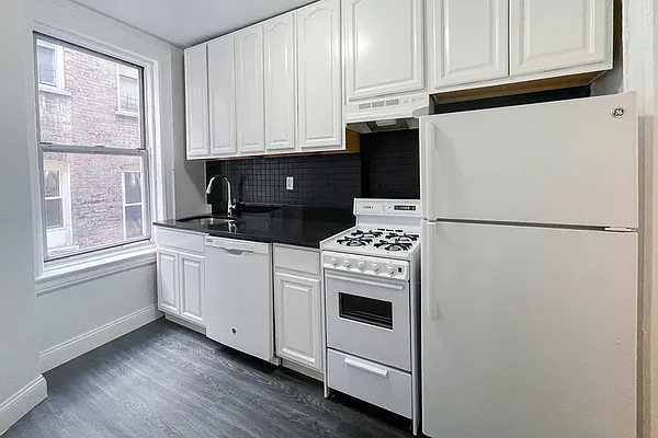Rented by Corcoran | media 3
