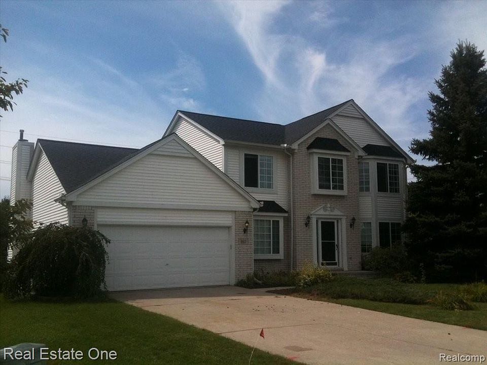 1st image of 957 Meadowbrook Way
