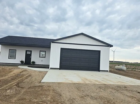 881 N Winn Rd, Mount Pleasant, MI 48858
