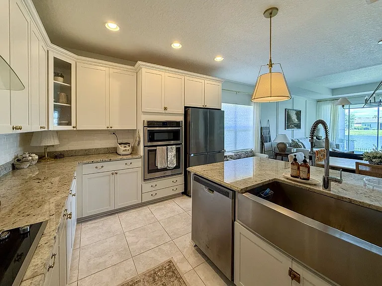 671 Charter Oaks Blvd — Photo 15