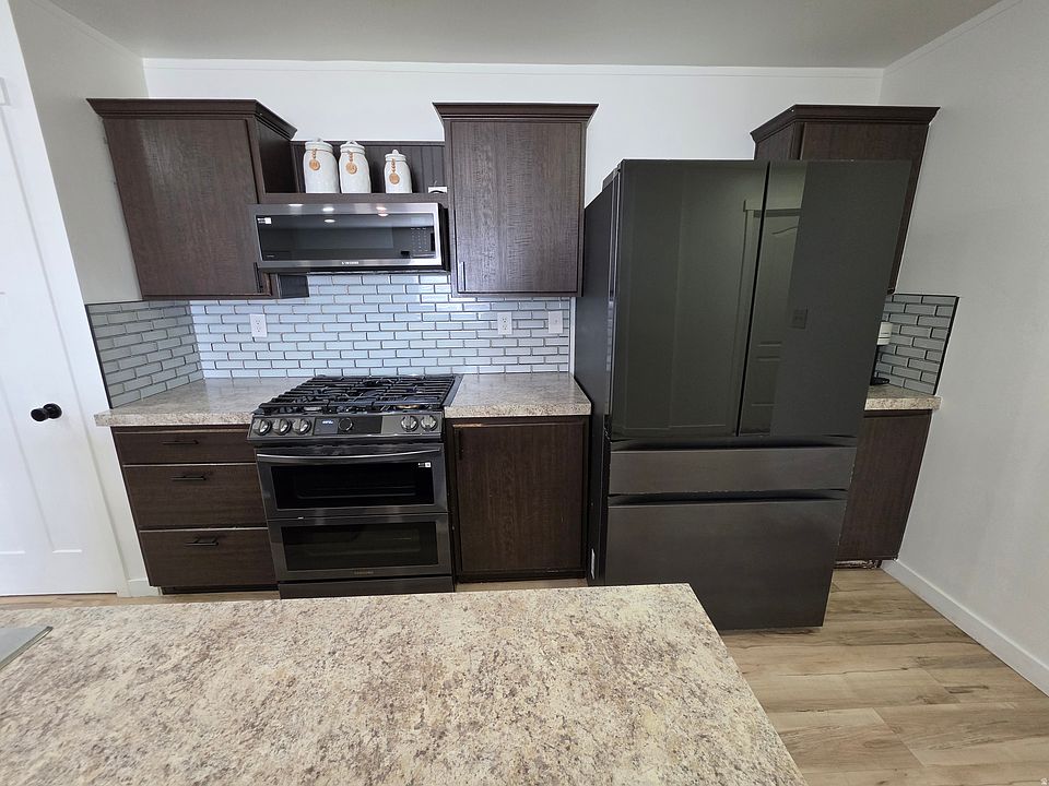 1st image of 215 N Engstrom Way W