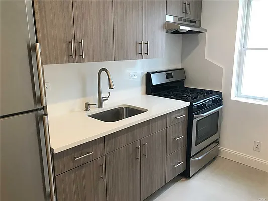 Rented by Douglas Elliman | media 8