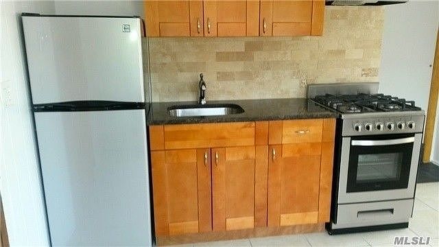 1st image of 954 W Beech St APT 6