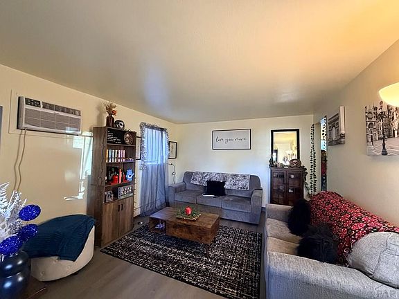 4th image of 2122 Norman Ln