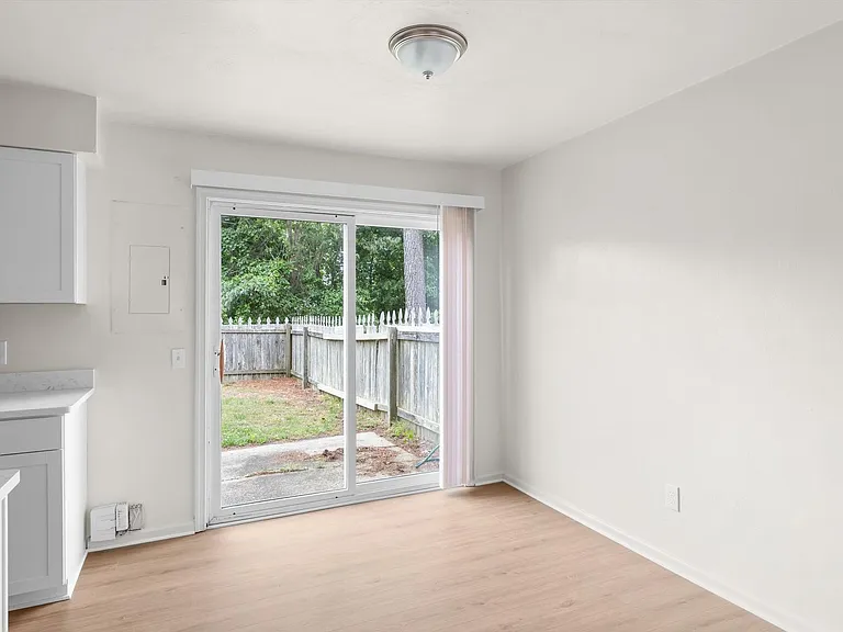935 Still Harbor Cir — Photo 10