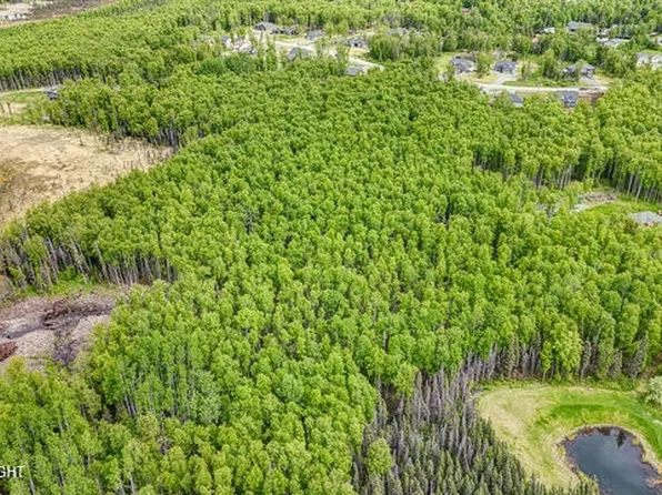 6458 W Creeksedge Dr, Wasilla, AK 99623