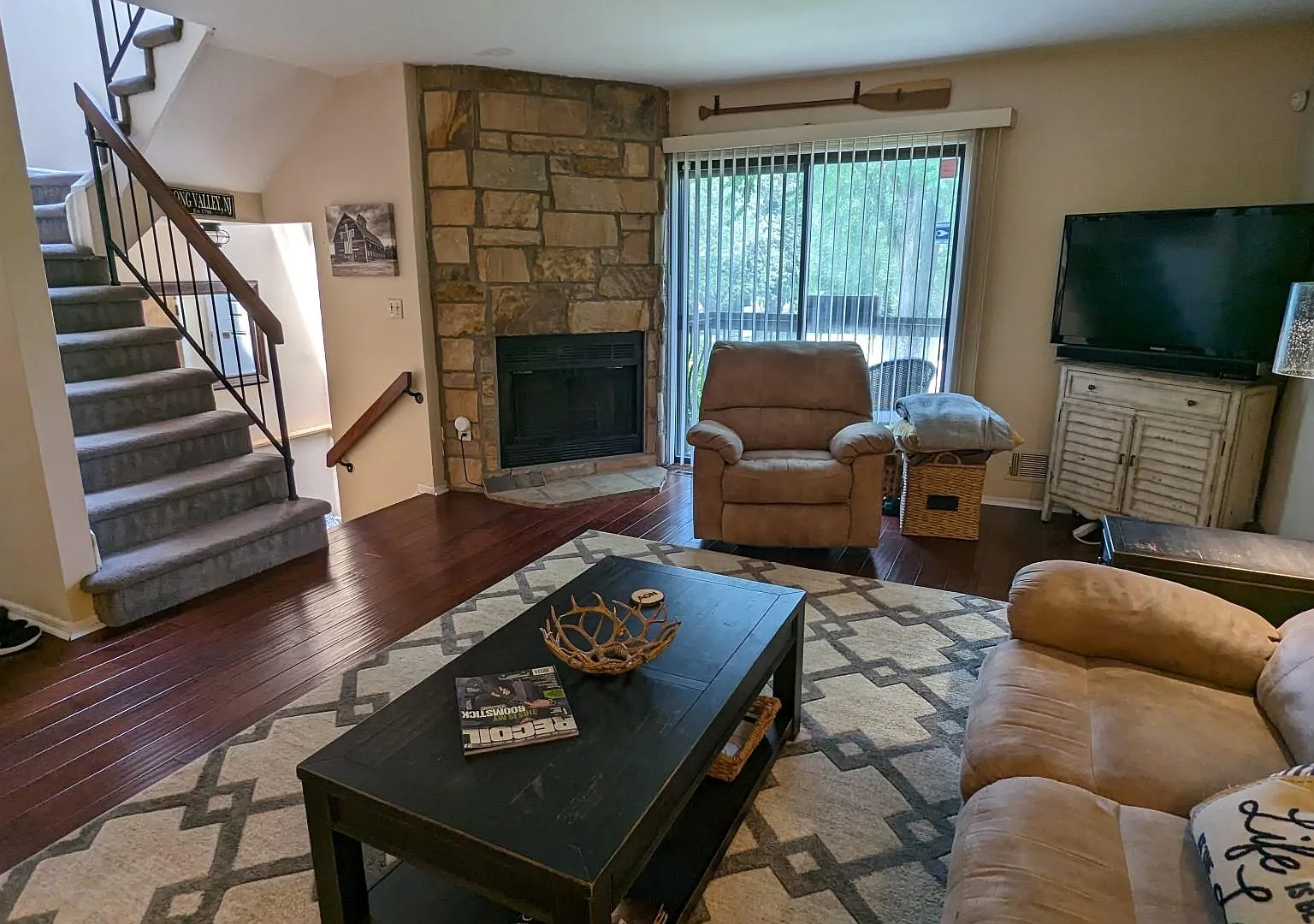 2 bed, 2.5 bath, 1543 sqft, $2,900 — Photo 3