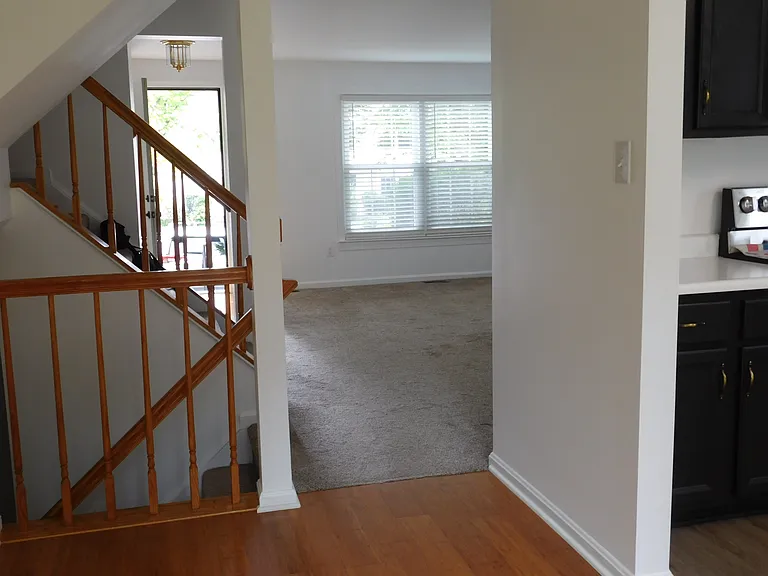 10540 Smithy Ct — Photo 3