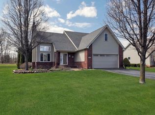 9652 S Bass Ct, Pinckney, MI 48169