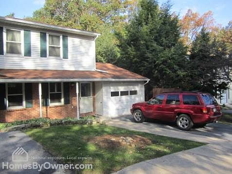 1st image of 247 Oakwood Ave