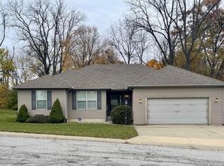 25691 Rolling Hills Dr, South Bend, IN 46628