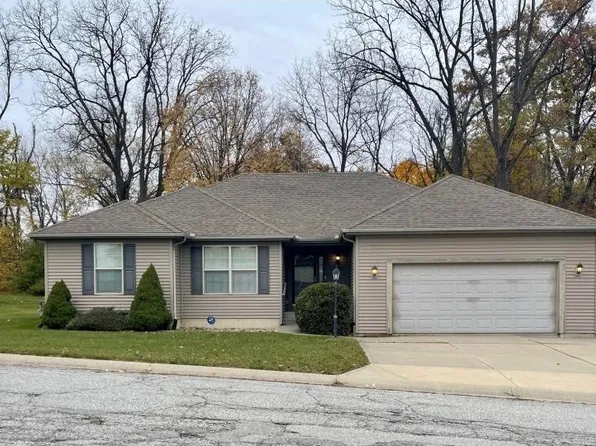 25691 Rolling Hills Dr, South Bend, IN 46628