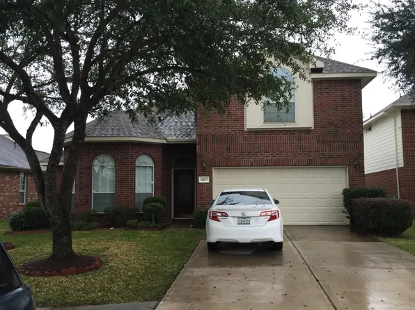 14927 Moss Bridge Ln, Sugar Land, TX 77498