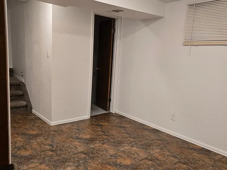 11657 Lincoln St — Photo 5