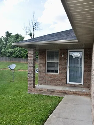 3 bed, 1200 sqft, $1,225 — Photo 4