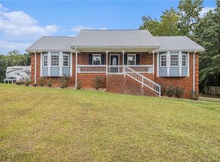 624 Swan Lake Rd, Stockbridge, GA 30281