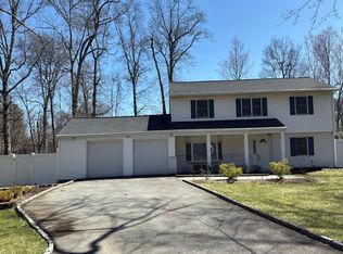 800 Winding Way Riv, Westwood, NJ 07675