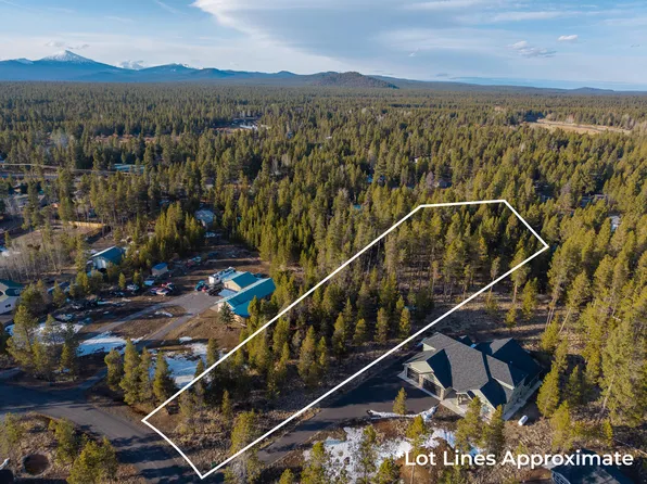 55426 Heierman Dr #33, Bend, OR 97707