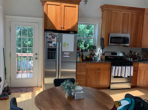 47 Houghton St #2, Somerville, MA 02143