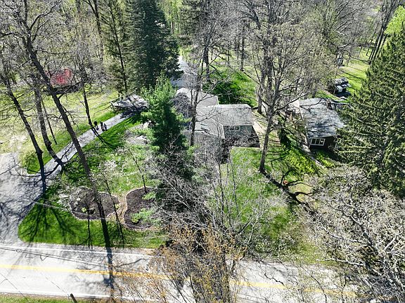 3rd image of 2914 Scheid Rd