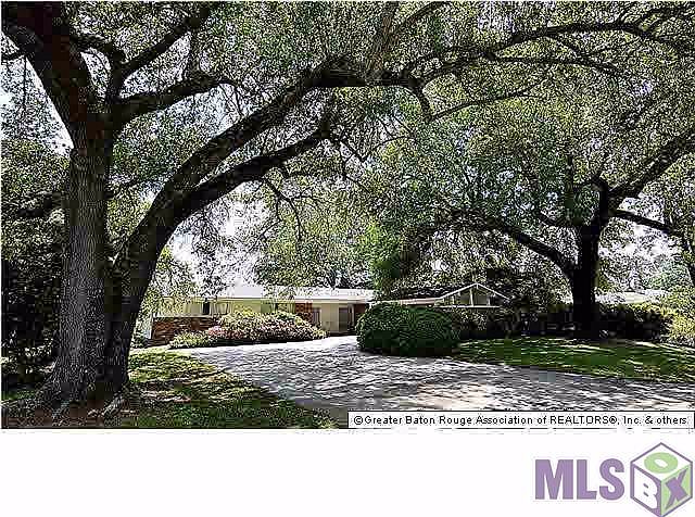 1st image of 1701 False River Dr