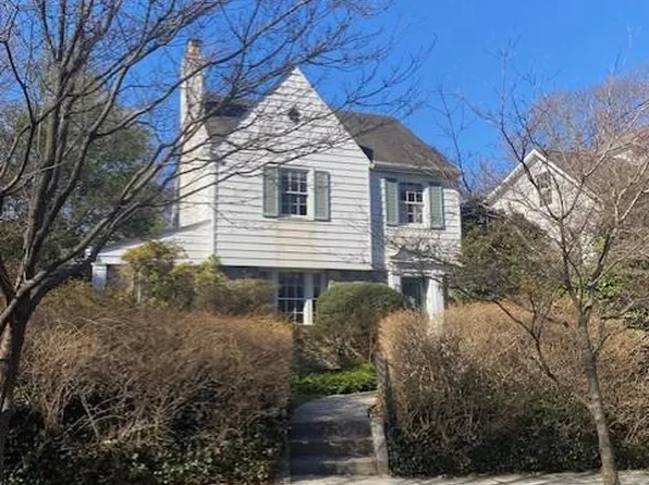 7710 Chatham Rd, Chevy Chase, MD 20815