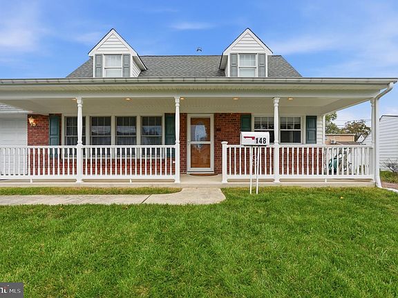 3rd image of 148 Heartwood Rd
