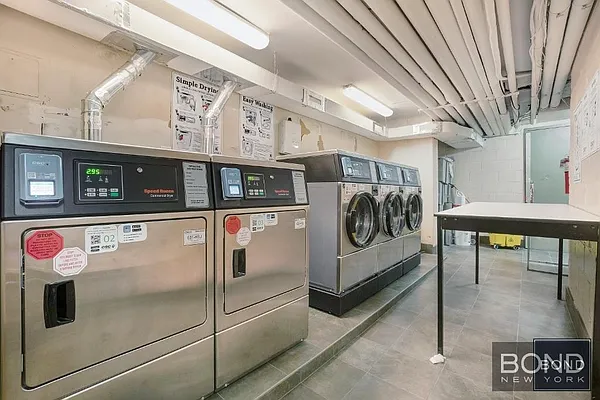 Rented by Bond New York | media 9