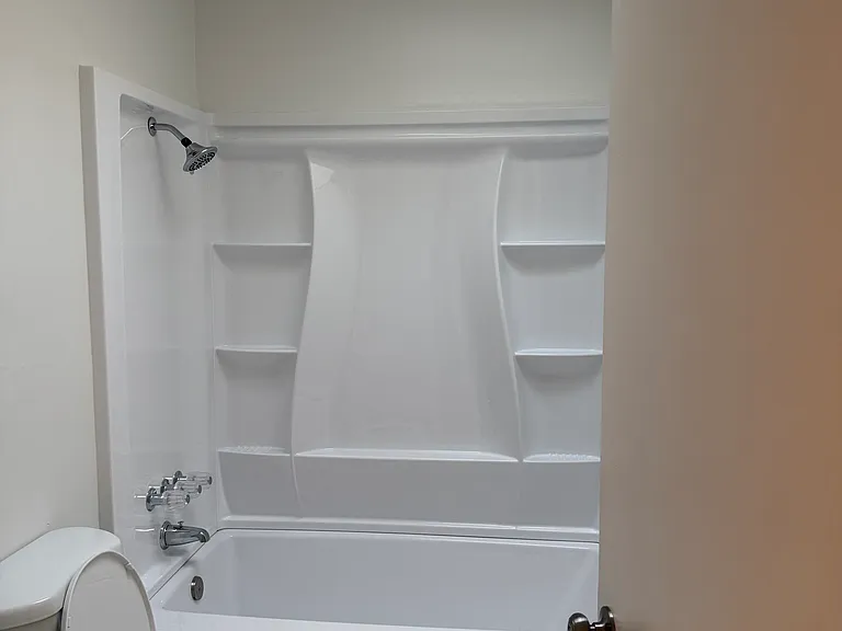 171 Alexander Ave — Photo 9