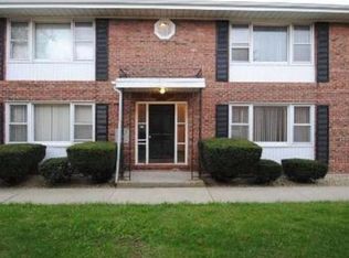 15242 Chicago Rd APT 2E, Dolton, IL 60419