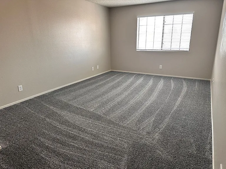 126 Elegante Way — Photo 17
