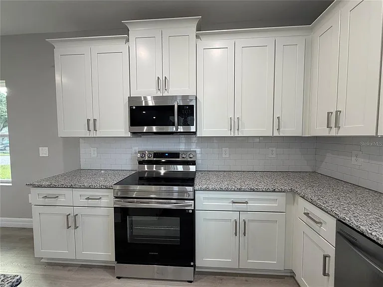 1100 Homer St NW — Photo 10