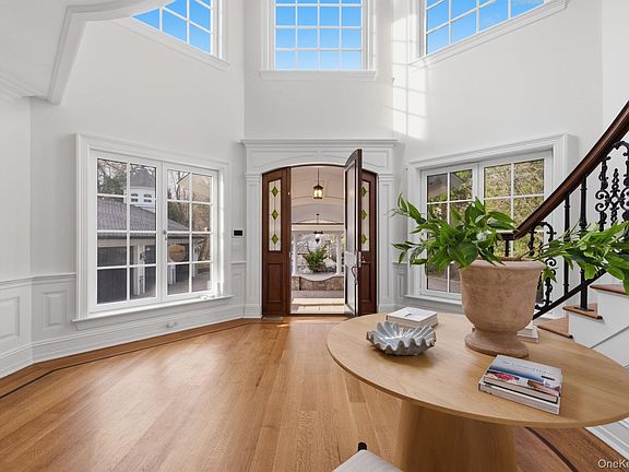 5th image of 29 Gaul Road S