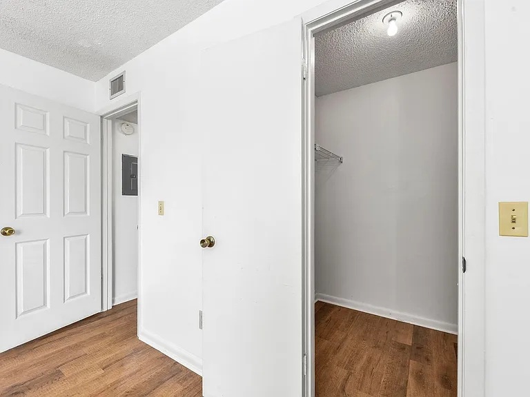 3604 Morton St #1 — Photo 14
