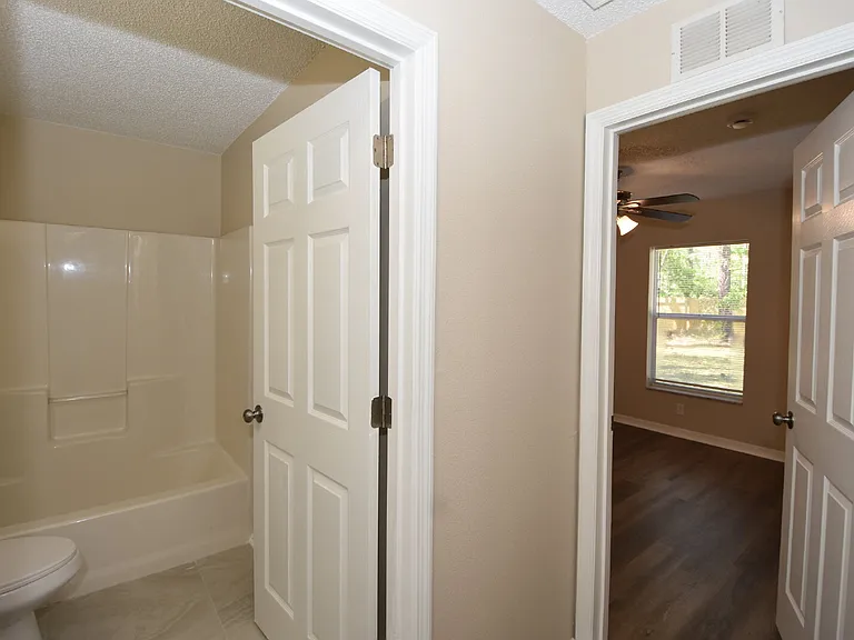 6 Seckel Ct — Photo 16