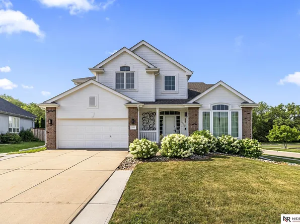 2505 Morrie Dr, Bellevue, NE 68123