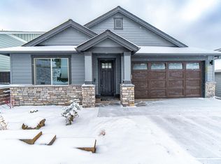 2992 NW Hidden Ridge Dr, Bend, OR 97703