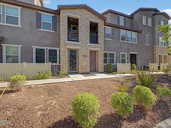 2nd image of 2344 E HIDALGO Avenue