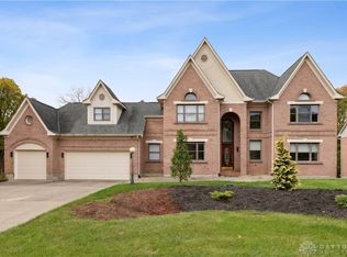 8625 Eagleridge Dr, West Chester, OH 45069